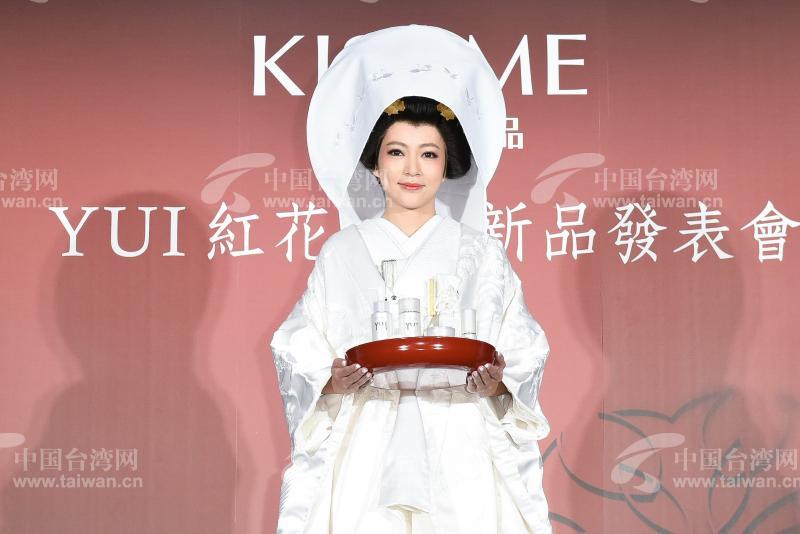 高宇蓁化身日式传统新娘 白无垢典雅上身(1/5)