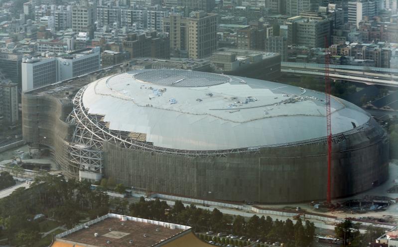 资讯中心 > 正文  台北田径场是位于台湾台北市松山区的体育场,座落于